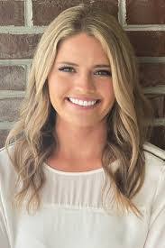 Emily Evers's Instagram, Twitter & Facebook