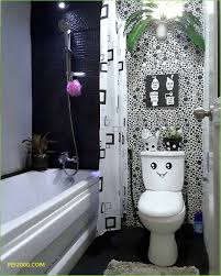 Demikian informasi mengenai pengaplikasian desain kamar mandi minimalis kecil yang bisa anda. Ide Desain Kamar Mandi Kecil Dengan Batu Alam Minimalis Cek Bahan Bangunan