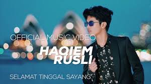 Am g f hampir pernah ku cuba sesali dm g c kerna telah memberikan segalanya dm g c am siapakah diriku sebenarnya di hatimu f e atau sekadar sandaranmu. Haqiem Rusli Selamat Tinggal Sayang Official Music Video Music Videos Music Video