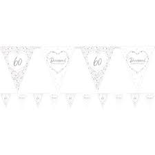 Trova una vasta selezione di festoni, ghirlande e striscioni anniversario per feste e party a prezzi vantaggiosi su ebay. Festone A Bandierine Per Anniversario Di Matrimonio 60 Anni 3 7 M Party City