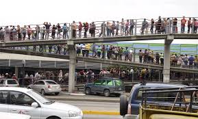 Resultado de imagen para colas para comprar