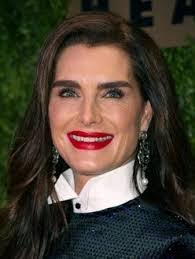 Brooke Shields's Instagram, Twitter & Facebook