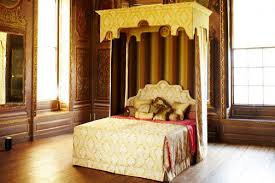 Savoir Beds Royal State Bed Just Perfect If You Have 175 000 Royal Bed Bespoke Beds Luxury Mattresses