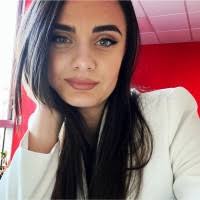 600+ (na) “Bianca Paula” profile