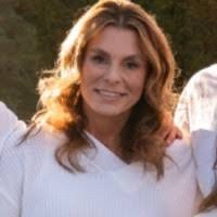 Kimberly Hudak's Instagram, Twitter & Facebook