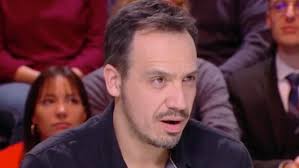Alexandre astier was born in lyon, france on sunday, june 16, 1974. Je Suis Pret A Deplaire Les Confidences D Alexandre Astier Sur Le Film Kaamelott