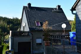 Lieber Ein Kleines Gemutliches Hauschen Als Ein Grosses Luftschloss In Thuringen Wurzbach Einfamilienhaus Kaufe In 2020 Einfamilienhaus Kaufen Gemutliches Haus Haus