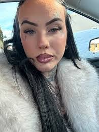 Amanda Pankowski's Instagram, Twitter & Facebook