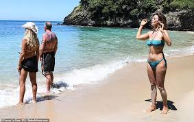 When they do, their tweets will show up here. Paul Gascoigne Embraces Co Star Francesca Lodo During Filming For Italy S Version Of I M A Celebrity Daily Mail Online