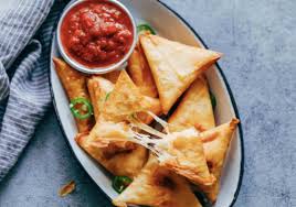 Sekiranya tidak, ianya hanyalah sekadar samosa angin. Resepi Samosa Cheese Senang