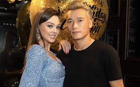 Điều này càng cho thấy mối quan hệ giữa cầu thủ gốc thanh hóa và tuy mới công khai hẹn hò chưa lâu nhưng zakhidova đã tỏ ra khá quen thuộc với gia đình bùi tiến dũng. Bui Tiáº¿n DÅ©ng Nháº­n Mon Qua Ä'áº·c Biá»‡t Tá»« Báº¡n Gai Hot Girl Ukraina TrÆ°á»›c Ä'áº¡i Chiáº¿n Vá»›i Ha Ná»™i Fc Cáº§u Thá»§