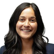 Lori Renfro's Instagram, Twitter & Facebook