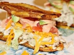 Chuôi chiên atau bisa kita sebut pisang goreng khas vietnam dengan saus kelapa ini menjadi panganan yang lezat dan dapat dengan mudah kamu temukan ketika tengah berkunjung ke vietnam. Bosan Dengan Pisang Goreng Ini 5 Olahan Pisang Lezat Dari Seluruh Dunia Pergikuliner Com