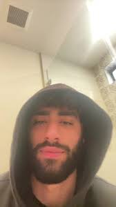 Sadie Mckenna Eye Contact