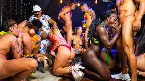 Wild Carnaval Samba DP Fuck Party: Anal Porn by Brazil Party Orgy