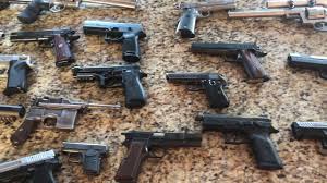 .t1 parmak izli sarı gabze,balıklı,sinekli kullananlar iyi bilir.belçi̇ka si̇lahin babasi…gizli tırnak. 14 Lu Belcika Browning Hi Power Tarihi Atis Ve Incelemesi Youtube