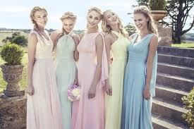 Es zeigt die farben und den stil hochzeit gibt verschiedene anweisungen z. Brautjungfernkleider Von Kelsey Rose Hochzeit Brautjungfern Kleider Hochzeit Outfit Hochzeit