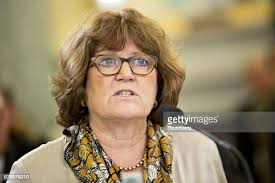 Ginger Evans, commissioner of the Chicago Department of Aviation,... News  Photo