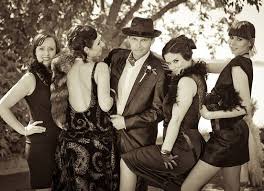 конкурсы на вечеринку в стиле чикаго 30 х годов Pin Ot Polzovatelya Mariya Krasavina Na Doske Chikago 20h Mnogoslojnoe Plate Platya Stil