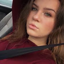 Destiny Cyr's Instagram, Twitter & Facebook