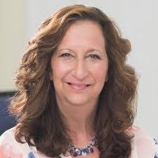 Kara Clayton's Instagram, Twitter & Facebook