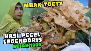 Maybe you would like to learn more about one of these? Nasi Pecel Legendaris Mbak Toety Mojokerto Youtube