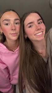 Kayla Burr's Instagram, Twitter & Facebook