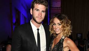 Miley cyrus and liam hemsworth's cutest couple moments john mulaney and olivia munn are dating? Miley Cyrus Still Loves Liam Hemsworth