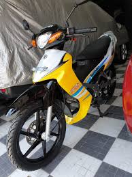 Modifikasi minimalis suzuki satria hiu, mengulang nostalgia zaman sma. Nggak Kaleng Kaleng Restorasi Suzuki Satria Hiu Ini Tembus Rp 60 Juta