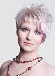 Bob frisuren mit kurzem nacken fur manner und frauen graphics kurzhaar frisuren feines haar rundes gesicht kurzhaarfrisuren bob frisur kurzer nacken. Bob Frisuren Mit Angeschnittenem Nacken Frisuren Testen