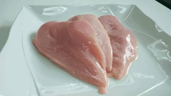 Es Peligroso Vender Queso Junto al Pollo Crudo? Advertencias de Expertos  sobre la Contaminación Cruzada