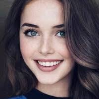 Natalie Stclair's Instagram, Twitter & Facebook