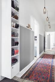 Farbige Wande Welche Wand Du Streichen Solltest Otto In 2020 Wandgestaltung Kleine Raume Flur Design Farbige Wande
