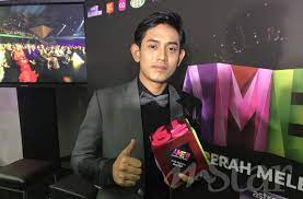 Tonton anugerah meletop era 2018 secara live! Fattah Amin Neelofa Ungguli Anugerah Meletop Era 2017 Hiburan Mstar