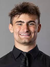 Travis Houle's Instagram, Twitter & Facebook