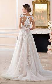 Romantic Cap Sleeve Wedding Dress With Cameo Back Stella York Wedding Dress Cap Sleeves York Wedding Dress Wedding Dresses
