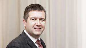 Bez testu do hospody nelez? Dvojcata Z Mlade Boleslavi Sef Cssd Hamacek A Robin Povsik Jsou Spolu V Politice Od Mladi Oba Vsadili Na Koalici S Ano A Kscm Hospodarske Noviny Ihned Cz