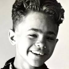 Felix Howard Clubhouse Profile, Followers, Statistics (@felixhoward)