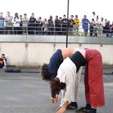 Selon les spécialistes de l'hôpital pour enfants de miami où elle est venue au monde, aucun bébé n'avait jusqu'à aujourd'hui survécu après une période de gestation. Fekat Circus Fekat Circus Vs Le Plus Petit Cirque Du Monde At Schools Facebook