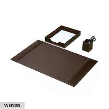 Mit diesem schreibtisch organizer set bereiten sie dem chaos am arbeitsplatz ein ende. 4 Stuck Schreibtisch Zubehor Forderung Luxus Mdf Schreibtisch Set Buro Leder Schreibwaren Set Leder Schreibtisch Set Mit Organizer Buy Leder Schreibtisch Set Mit Organizer 4 Stuck Schreibtisch Zubehor Buro Leder Schreibwaren Set Product On Alibaba Com
