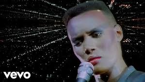 Oooh La La (feat. Grace Jones)