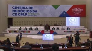 Significado de cimeira no dicionário priberam, dicionário online de português contemporâneo. B012zvzrbqdhum