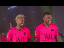Psg trikot (fake) ungetragen in 81243 münchen für 15,00. Neymar Co Auf Dem Laufsteg Psg Prasentiert Neues Trikot Youtube