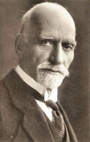 Sir Sassoon Eskell(1860-1932) حسقيل ساسون And His Relation To Daniel Menahem  Family. First Pic: SIr Menachem Daniel( 1846-1940),Iraqi Landowner and  Philanthropist. Deputy for Baghdad to the 1st Ottoman Parliament in  Istanbul (1876).