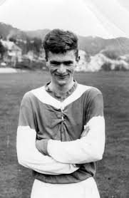 Brakstad acted as playing manager of molde f.k. 3uqw0p1fy8ifum
