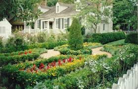 170 Best Colonial Gardens Images On Pinterest Colonial Colonial Garden Landscaping Inspiration Pretty Gardens