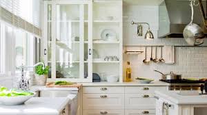 choosing our kitchen cabinets