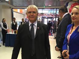 First bank, owned by us investment firm j.c. Visul American Este Printre Noi Un Ministru Un Ambasador Èi Un Primar Au Fost NaÈi La Botezul First Bank Din Romania Stiri Bancare