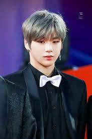 A foreign contestant debuts as center of a group formed through survival  show for the first time in Mnet's history