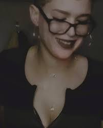 Shantel Carter's Instagram, Twitter & Facebook